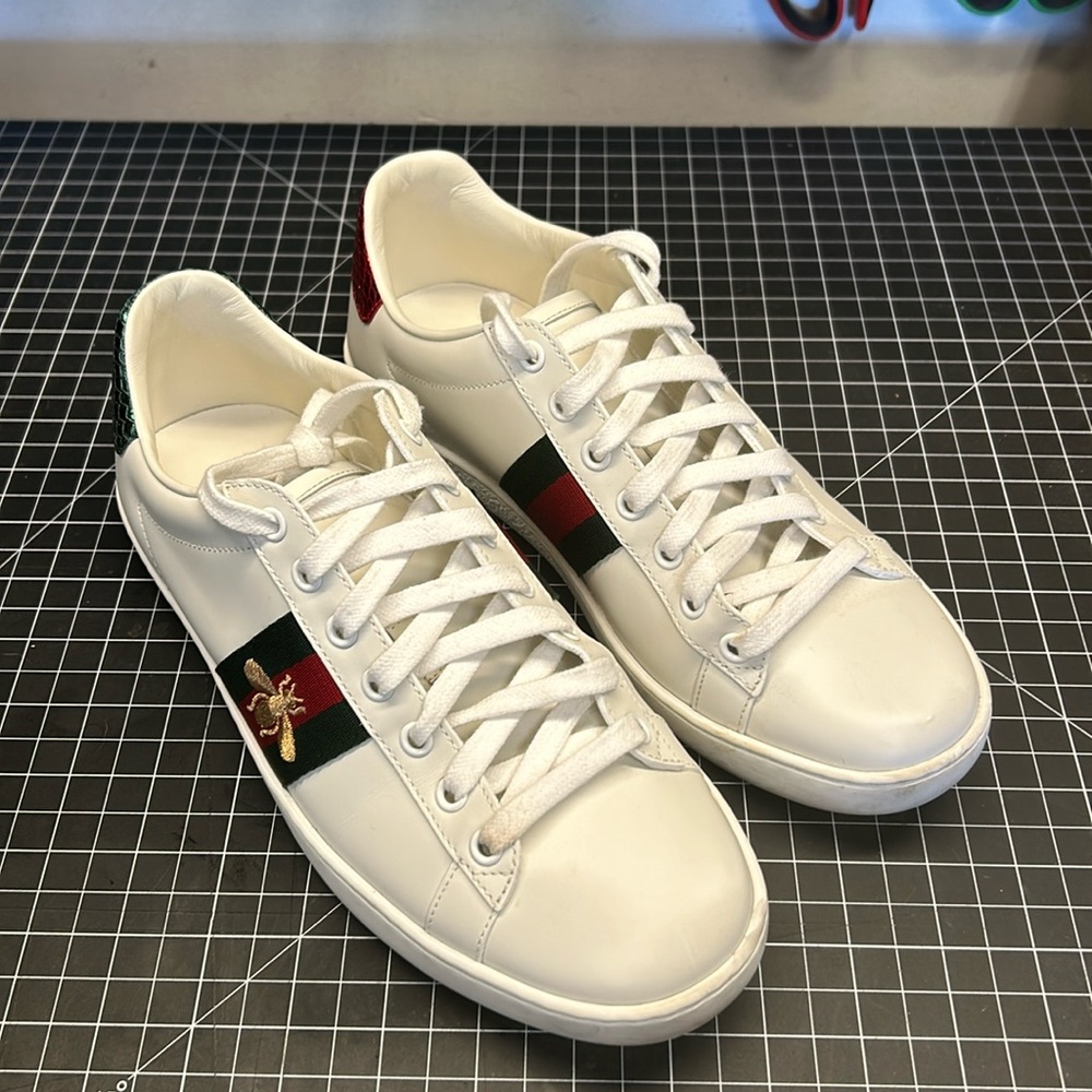 Women’s Gucci Ace leather sneaker, Size 8